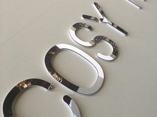 VINCENT VAN DUYSENS-COSY TIME