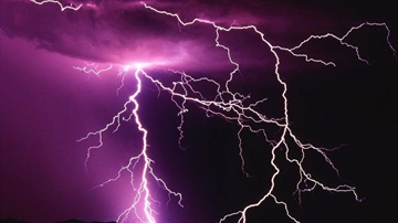Lightning 9 myths & the facts