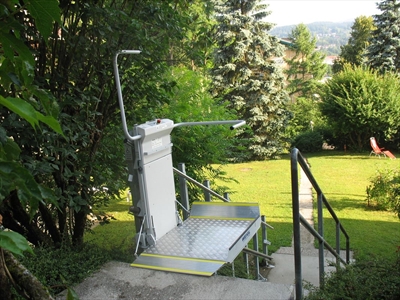 SSS Delta Platfrom Stairlift